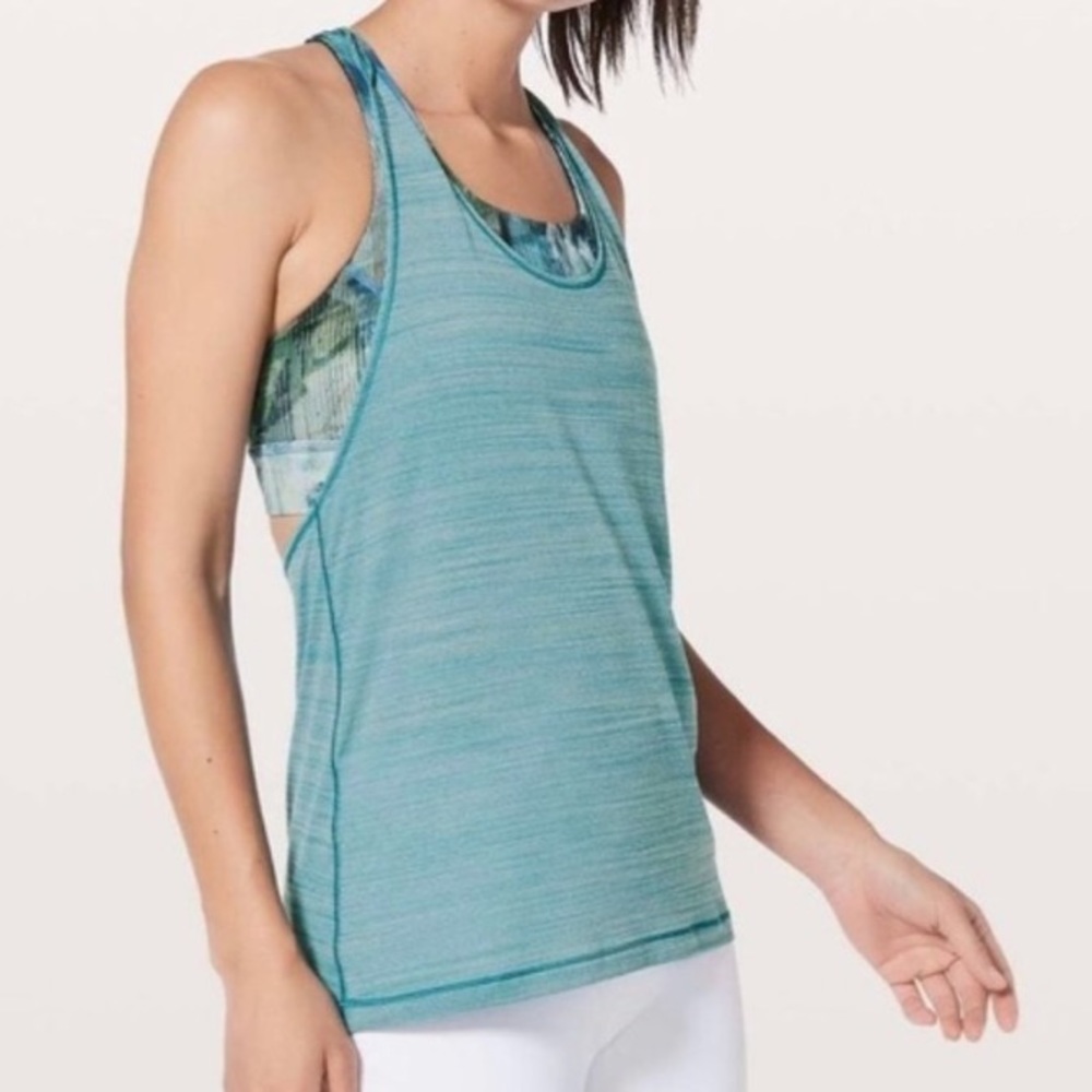Lululemon Twist Back Tank in Blue Size 4